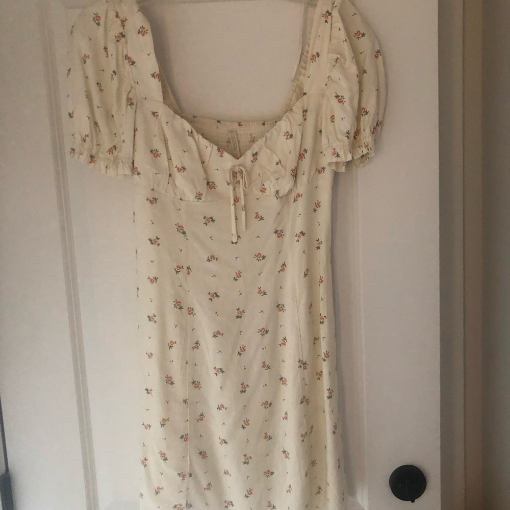Urban Outfitters pretty dress! NWOT